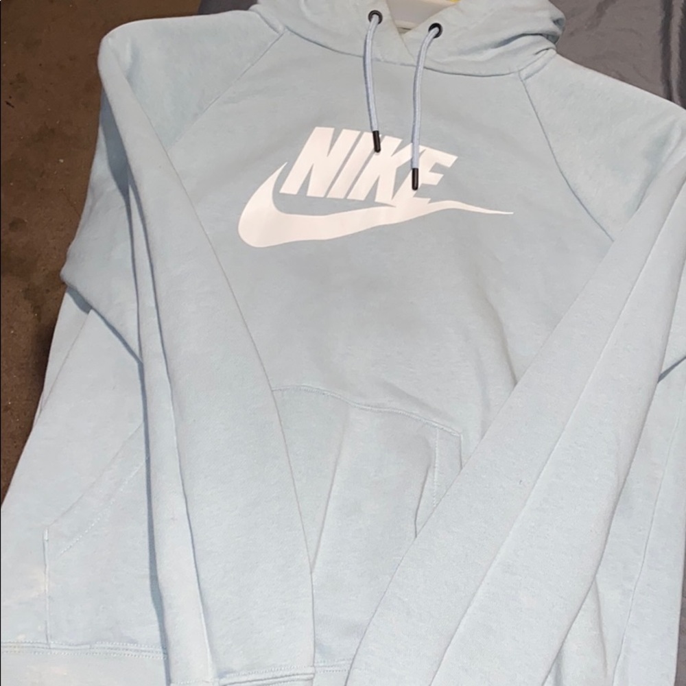 womens nike hoodie